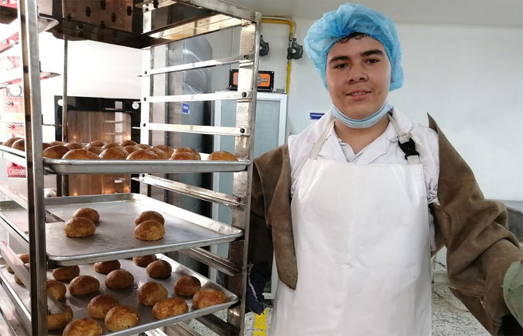 tobias emanuel practica evaluativa sobre masa de hojaldre panadero pastelero 3